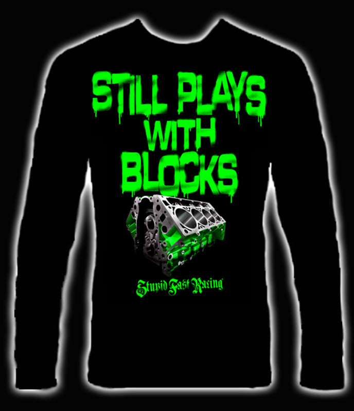 PLAYS WITH BLOCKS LONGSLEEVE TEE